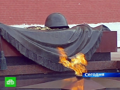 Штормовая погода испортила военным праздник