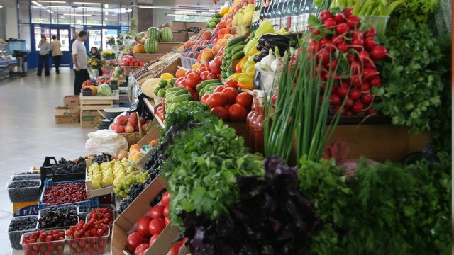 Онищенко категорически запретил в Ростове-на-Дону сырые овощи и фрукты