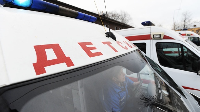 Легковушка сбила трехлетнего малыша на переходе в Москве