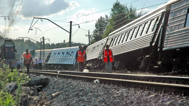 Поезд из Ростова-на-Дону приехал за пассажирами упавшего состава