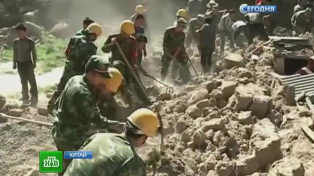 Путин готов помочь китайцам разобрать завалы после землетрясения