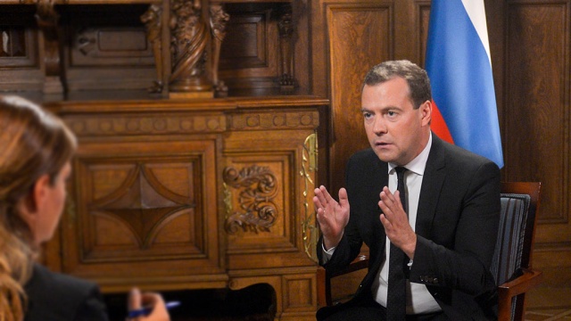 Медведев призвал Грузию сесть за стол переговоров с Южной Осетией