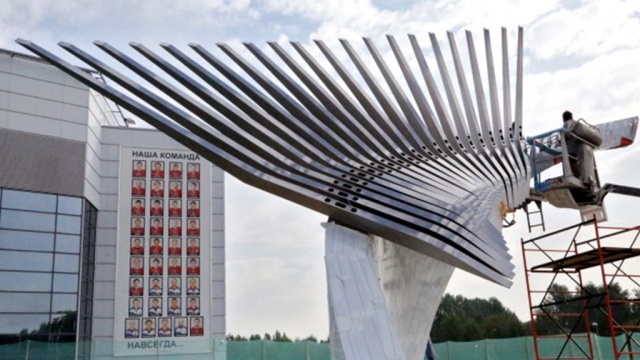 В Ярославле готов к открытию памятник погибших хоккеистам 