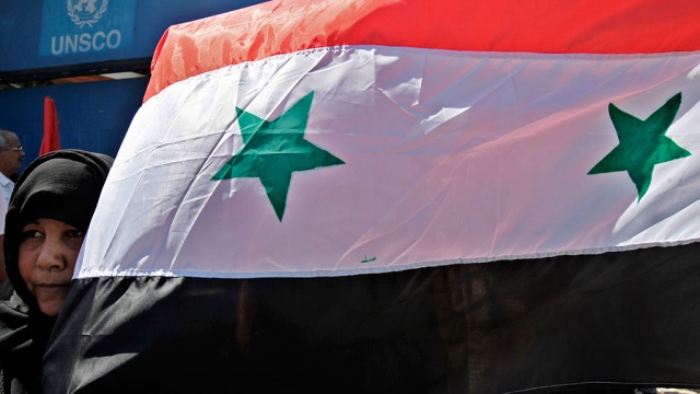 Сирийская оппозиция выбрала временным премьером умеренного исламиста 
