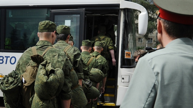 Минобороны опровергло слухи о призыве студентов-платников в армию