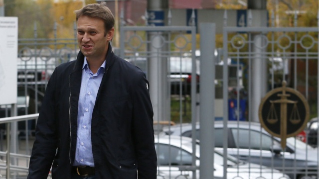 Навальный призвал голосовать за визы со странами Средней Азии