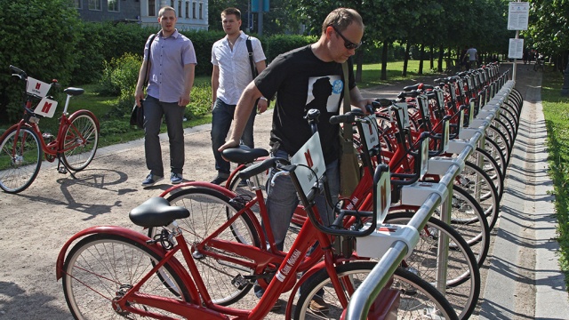 Власти обещают москвичам к лету 5 тыс. удобных прокатных велосипедов
