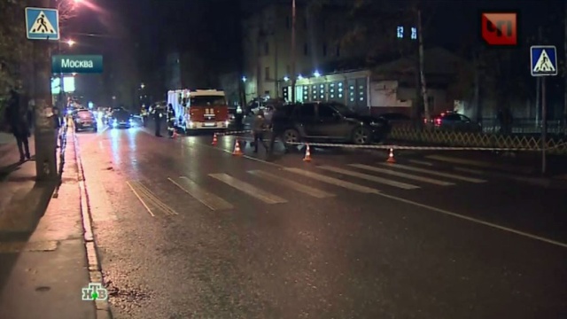 Свидетели наезда на пешеходов в Москве не дали сбежать юному виновнику 