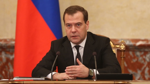Медведев пообещал активистам Greenpeace справедливый суд