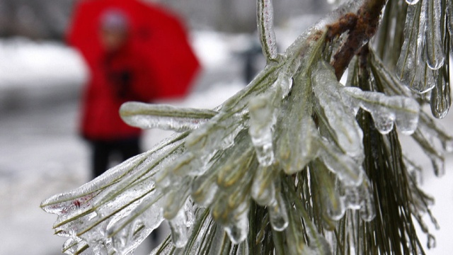 Мороз в Москве сменится ледяным дождем и двухдневной оттепелью