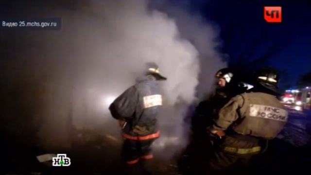 Пожар в гараже во Владивостоке едва не закончился серией взрывов