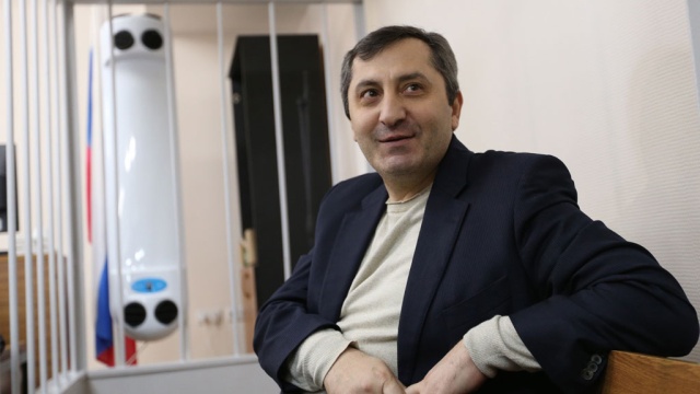 Обвиняемый в мошенничестве вице-премьер Дагестана взят под стражу