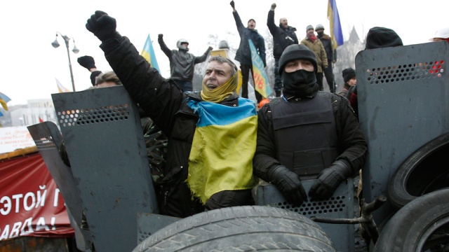 Митингующие обокрали здание Минагрополитики Украины 