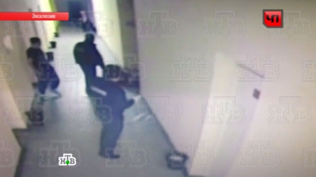 Кровавая резня в московской гостинице попала на видео