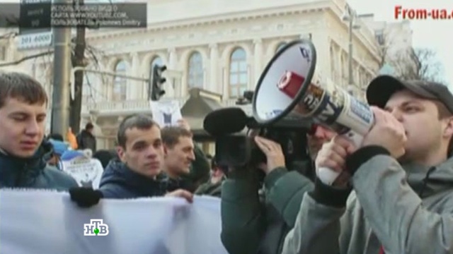 Тимошенко улетает из революционной Украины в Германию