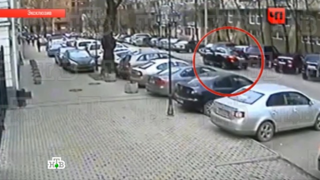 Уличные камеры в Москве сняли ограбление на 24 миллиона