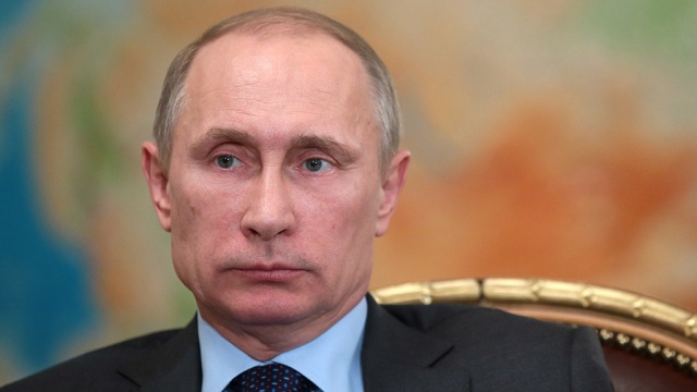Путин поручил правительству проработать вопрос о гуманитарной помощи Крыму