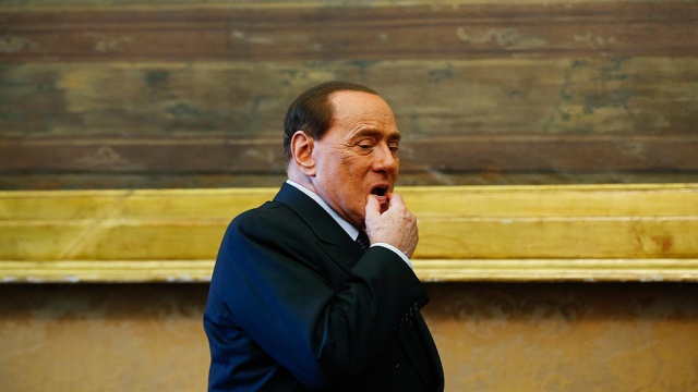 Берлускони опроверг слухи о продаже 