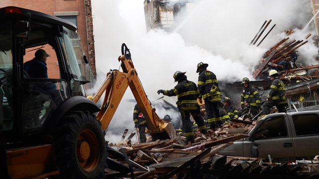 Взрыв в Нью-Йорке: пропавшими без вести числятся 15 человек