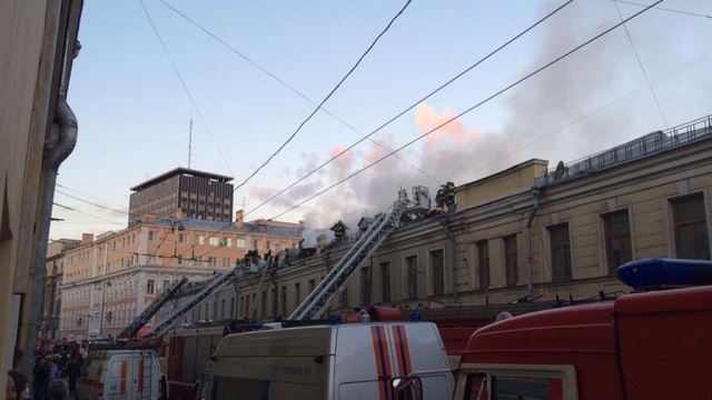 Пожар в центре Москвы потушен