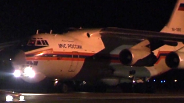 Два самолета МЧС с гуманитарной помощью вылетели в Волгоград 