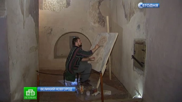 Петербургские студенты воссоздают уникальные фрески XII века