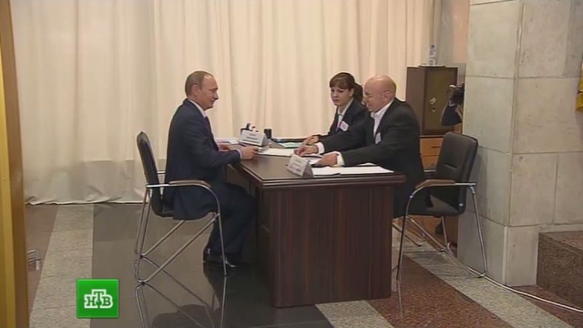 Путин досрочно проголосовал в Москве