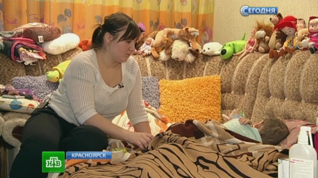 Умирающая от рака пятилетняя девочка просит избавить от боли