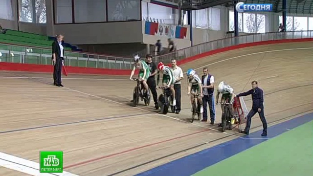 Петербургские спортсмены обогнали конкурентов в командной велогонке
