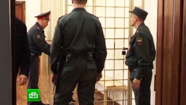 В Ленобласти арестовали мужчину, сбросившего тело убитой подруги с балкона