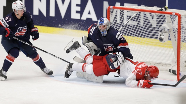 Сборная США обыграла датчан на ЧМ по хоккею и вышла в лидеры группы