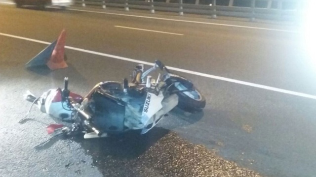 Мотоциклист с пассажиром разбились насмерть в Сочи