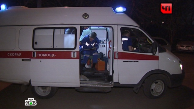 Неуправляемый комбайн раздавил насмерть двух человек в Ростовской области