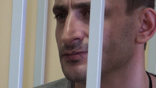 Двое подсудимых зашили себе рты в Люберецком суде: видео