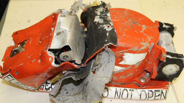 МАК: черные ящики разбившегося в Ростове-на-Дону Boeing сильно повреждены