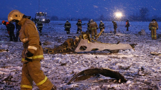 Источник: следов взрывчатки на обломках упавшего в Ростове-на-Дону Boeing не обнаружено