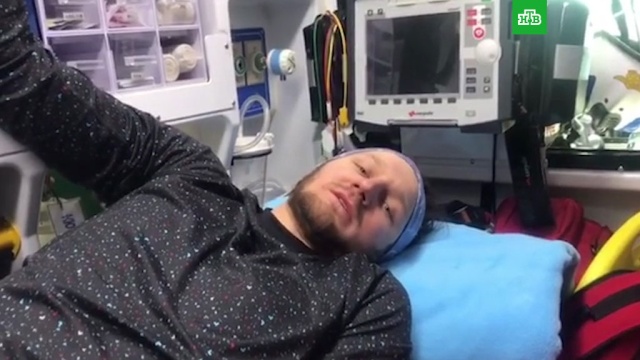 Сломавший на Олимпиаде ногу сноубордист Олюнин извинился перед болельщиками: видео