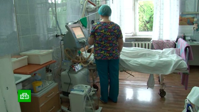 В Хабаровском крае врачи борются за жизнь 15-летней роженицы