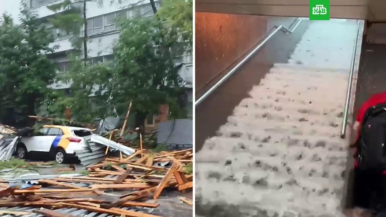 Ураган в москве вчера. Ливень в Москве 28 06 2021. Москву затопило 28 июня. Ураган в Москве 2021. Метро затопило в Москве 2021.